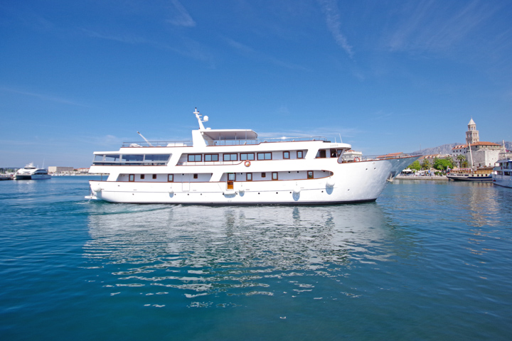 M/S Aurora Boat