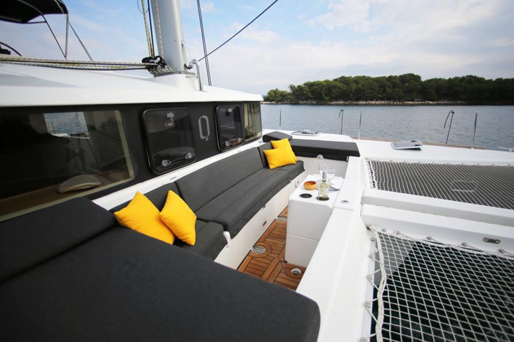 Catamaran 44